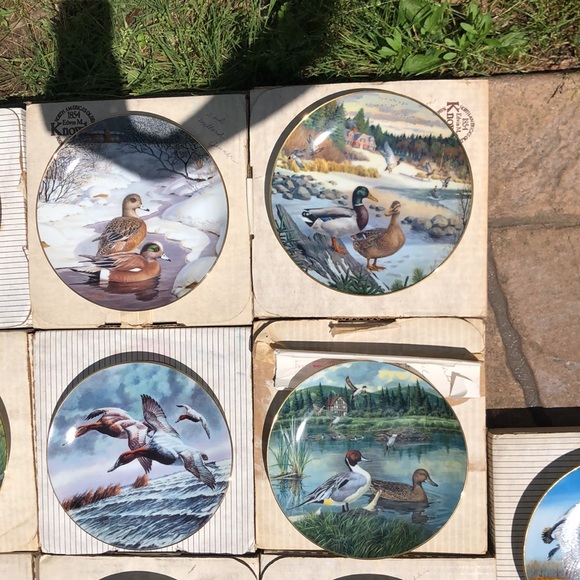 Authentic Hamilton Collection Plates - Picture 4 of 5